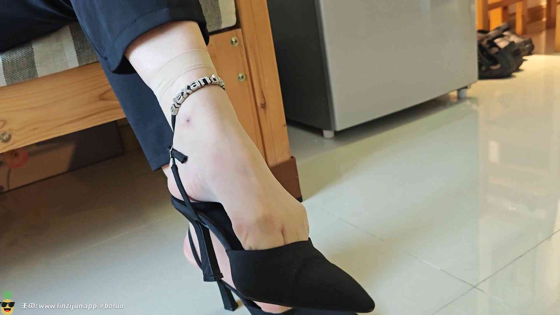 蔡老师第八集 鞋子太小.00_13_20_04.Still004.jpg 蔡老师第八集 鞋子太小.00_13_20_04.Still004.jpg