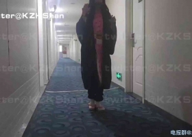 【自购】大神卡扎库杉搭讪素人cos到酒店玩他们小脚！