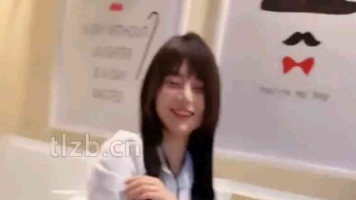 偷tian美丽主人长靴被发现后大口品尝主人玉足